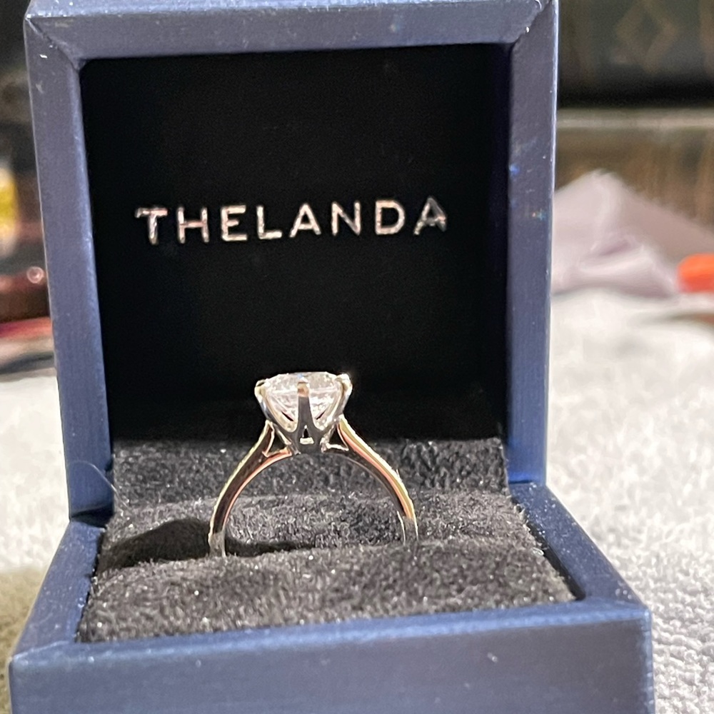 Perfect condition 💍 - Picture 2 of 9